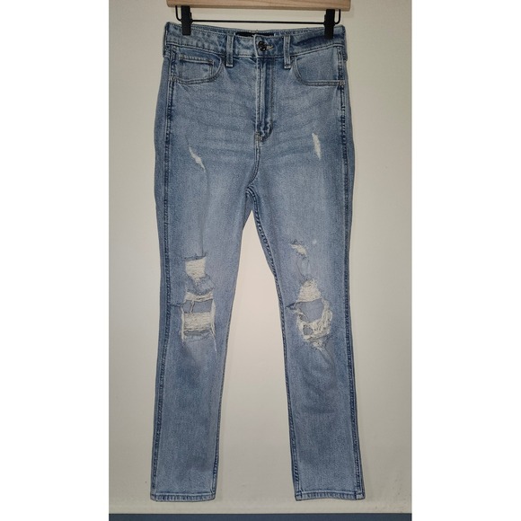 Hollister Denim - Hollister Ultra High-Rise Mom Jeans Light Wash Distressed Ripped Denim 2S W26S